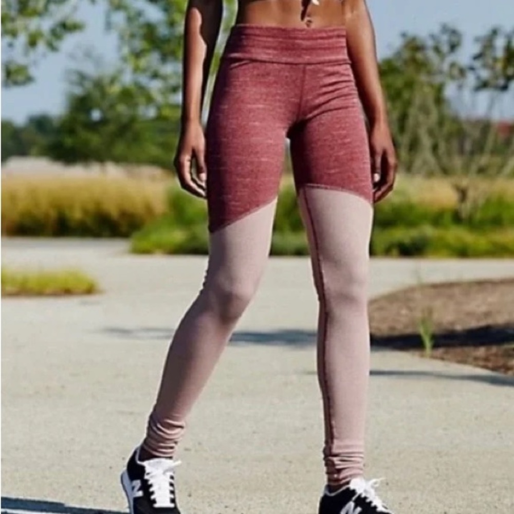 Free People Movement Pink Colorblock Leggings Size XS‎